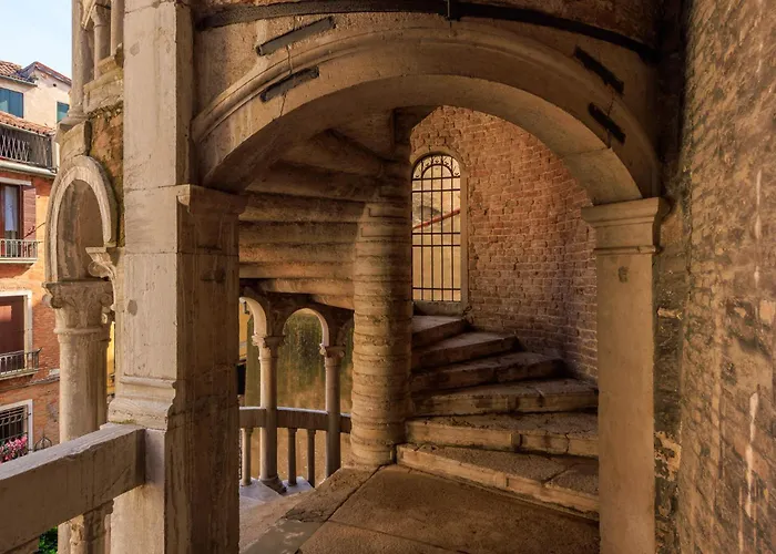 Residenza Scala Del Bovolo Venecia