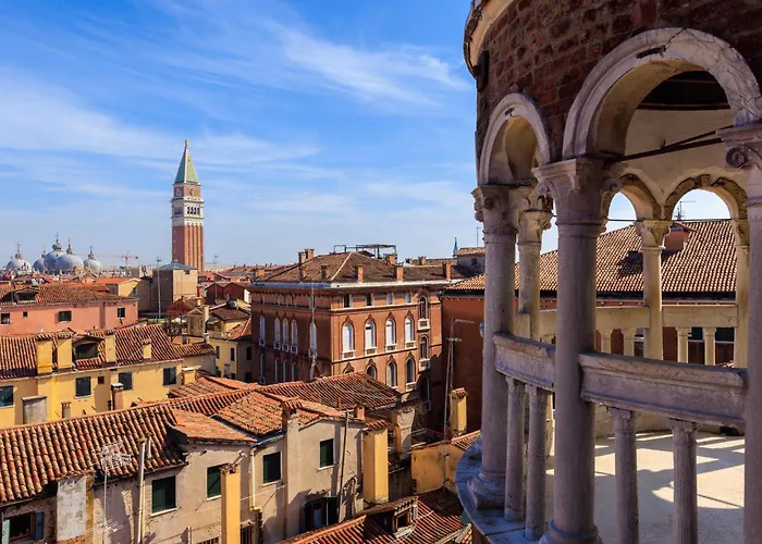 Residenza Scala Del Bovolo * Venecia