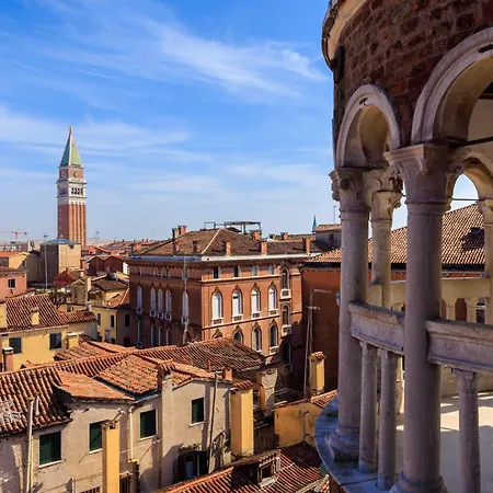 Residenza Scala Del Bovolo * Venedig