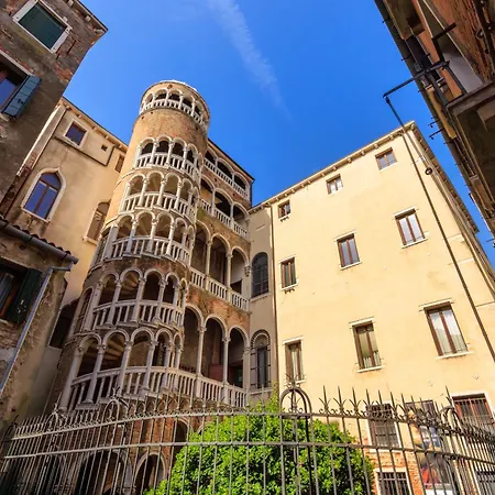 Appartement Residenza Scala Del Bovolo Venetië